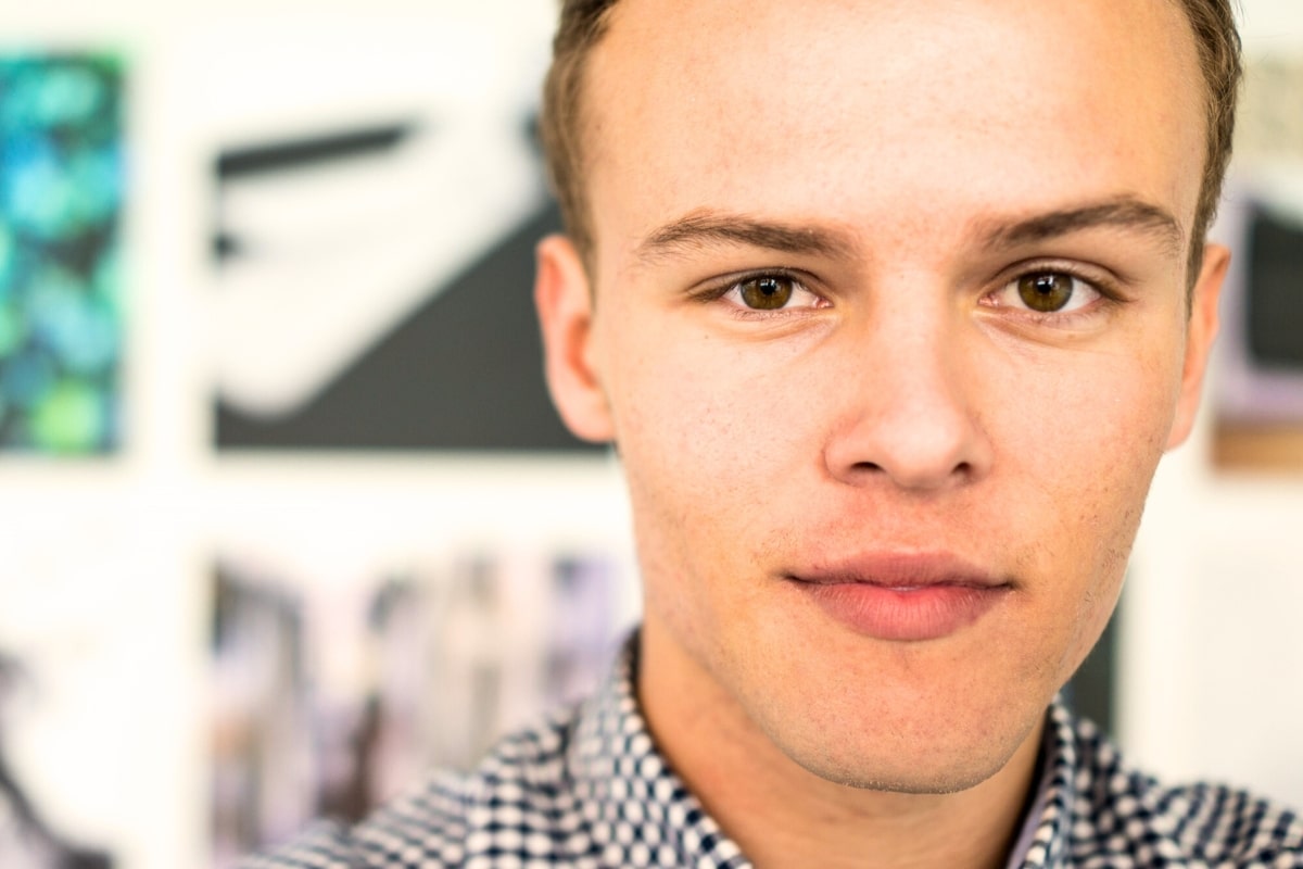 bts etudiant heureux